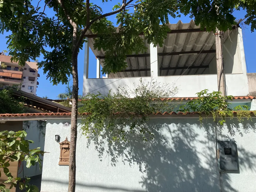 Foto 1 de Casa com 3 Quartos à venda, 201m² em Jacarepaguá, Rio de Janeiro