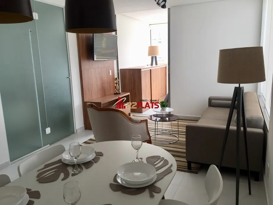 Foto 1 de Flat com 1 Quarto para alugar, 30m² em Vila Olímpia, São Paulo