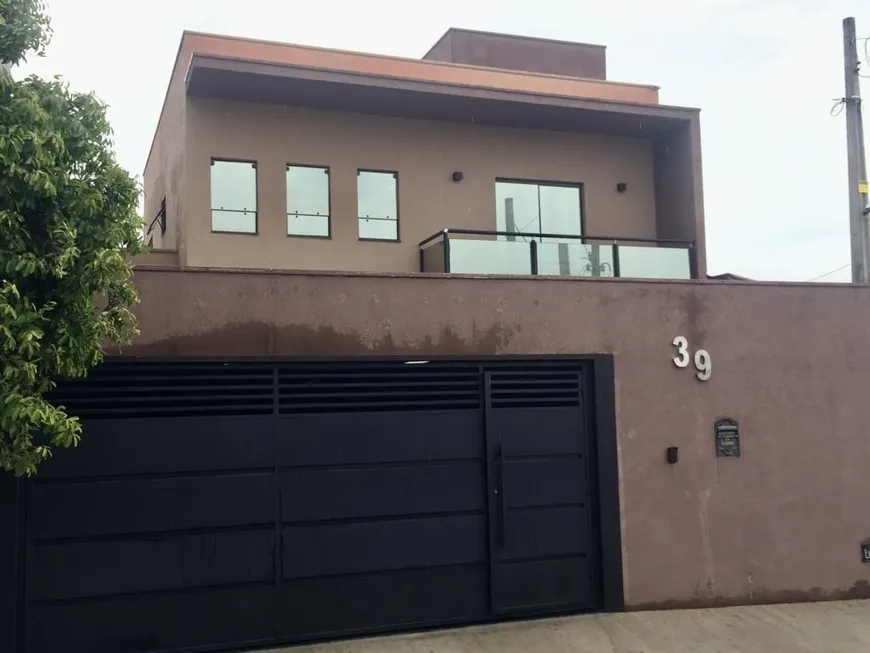 Foto 1 de Casa com 3 Quartos à venda, 153m² em JARDIM DOUTOR CARLOS AUGUSTO DE CAMARGO ANDRADE, Indaiatuba