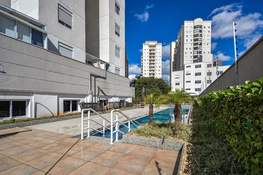 Apartamento na Rua Pascal, Campo Belo em São Paulo, por R$ 890.000