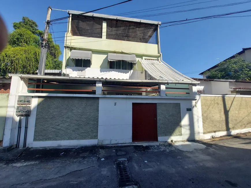 Foto 1 de Casa de Condomínio com 2 Quartos à venda, 350m² em Taquara, Rio de Janeiro