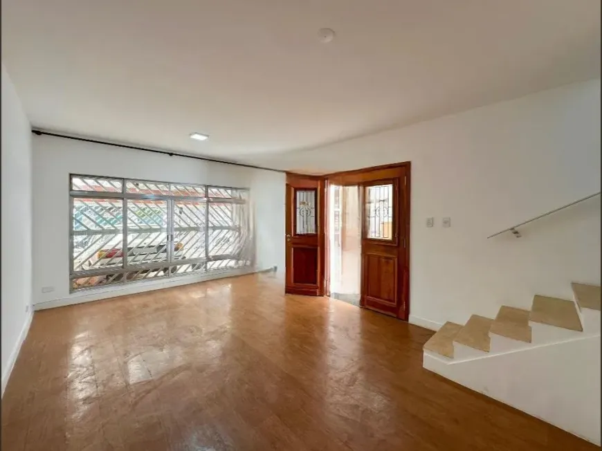 Foto 1 de Casa com 3 Quartos para alugar, 250m² em Cidade Monções, São Paulo