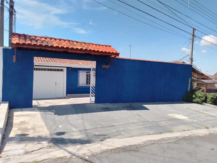 Foto 1 de Casa com 6 Quartos à venda, 245m² em Xaxim, Curitiba