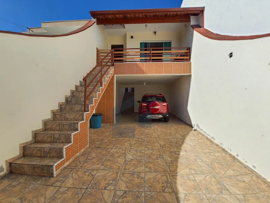 Foto 1 de Casa com 3 Quartos à venda, 250m² em Vila Suíssa, Mogi das Cruzes