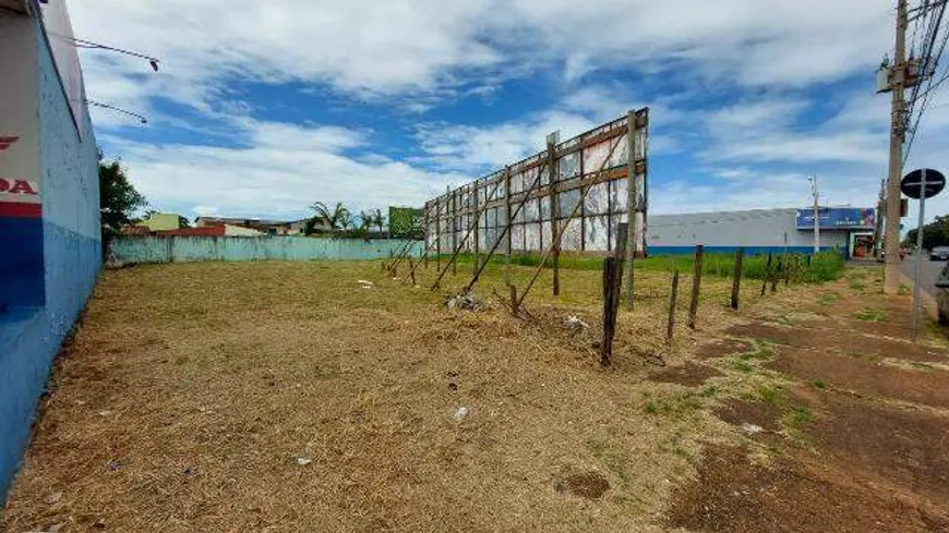 Foto 1 de Lote/Terreno à venda, 600m² em Segismundo Pereira, Uberlândia