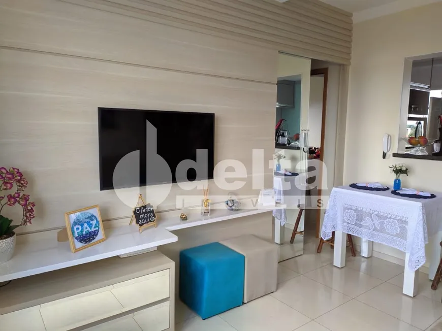 Foto 1 de Apartamento com 2 Quartos à venda, 48m² em Jardim Ipanema, Uberlândia