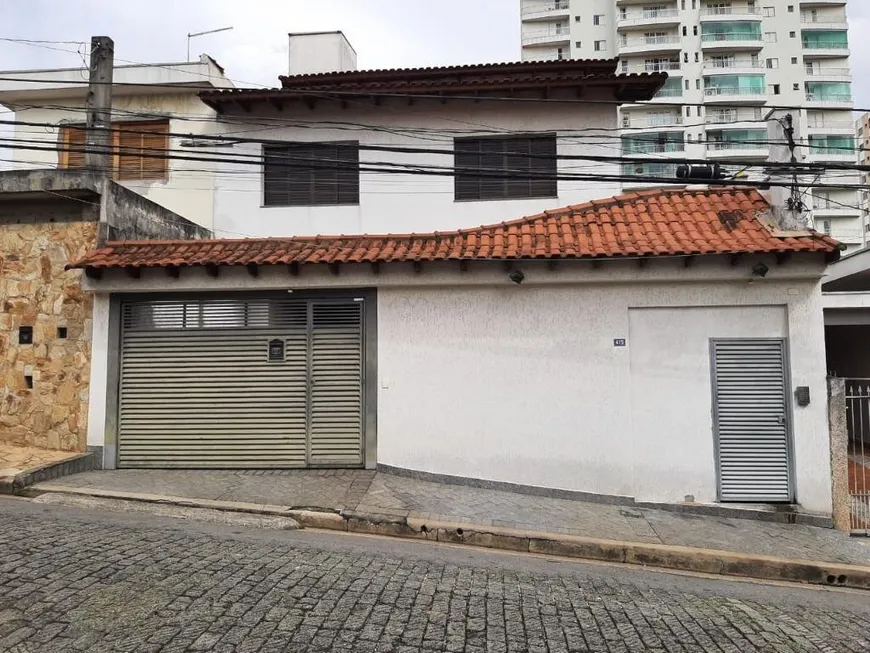 Foto 1 de Sobrado com 6 Quartos para alugar, 547m² em Vila Galvão, Guarulhos