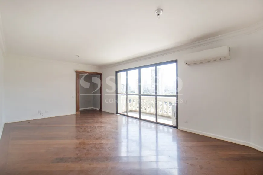 Foto 1 de Apartamento com 4 Quartos à venda, 184m² em Brooklin, São Paulo