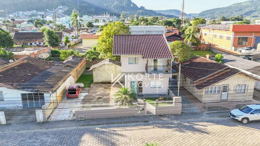 Foto 1 de Casa com 3 Quartos à venda, 135m² em Canta Galo, Rio do Sul