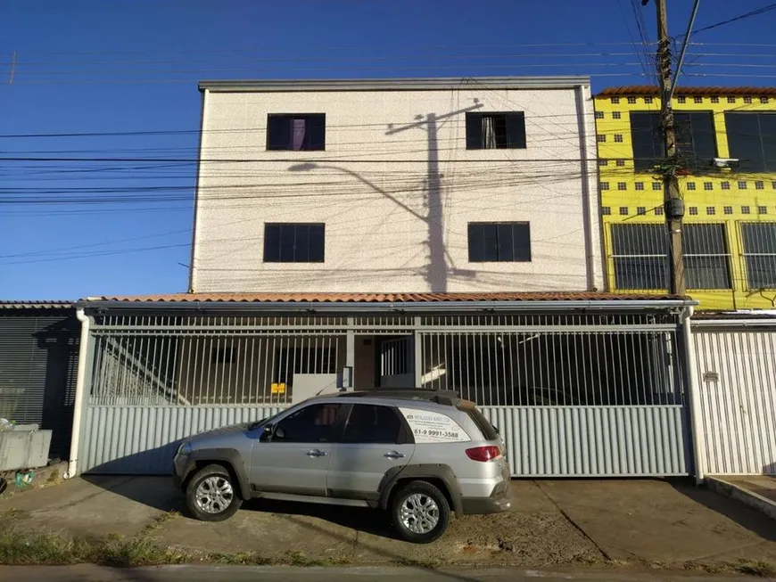 Foto 1 de Prédio Comercial com 12 Quartos à venda, 35m² em Recanto das Emas, Brasília