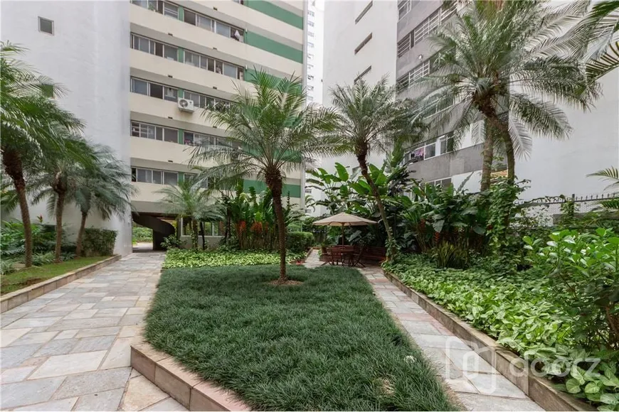 Foto 1 de Apartamento com 4 Quartos à venda, 136m² em Higienópolis, São Paulo