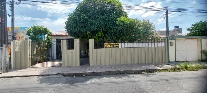 Foto 1 de Casa com 3 Quartos à venda, 200m² em Jatiúca, Maceió