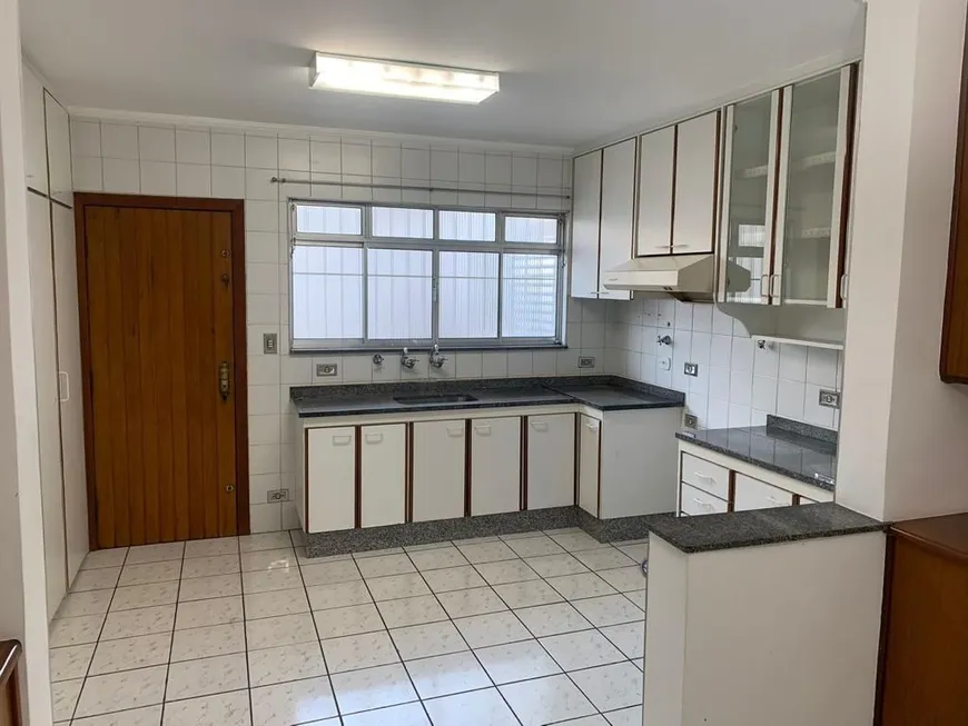 Foto 1 de Sobrado com 3 Quartos à venda, 174m² em Campestre, Santo André