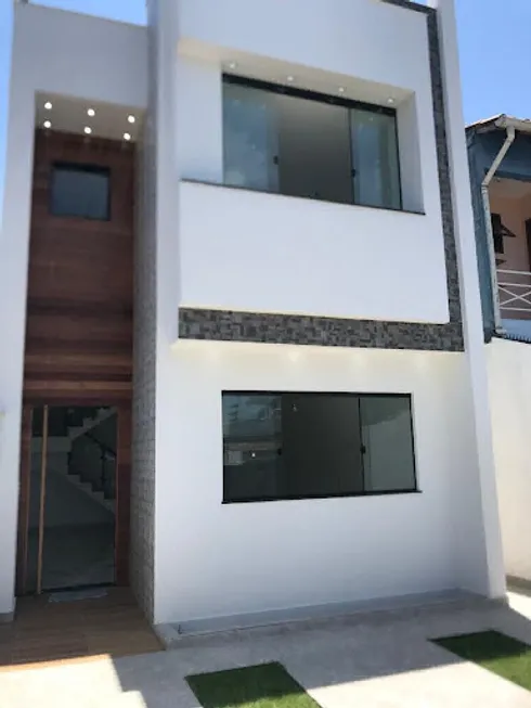 Foto 1 de Casa com 4 Quartos à venda, 140m² em Cafubá, Niterói