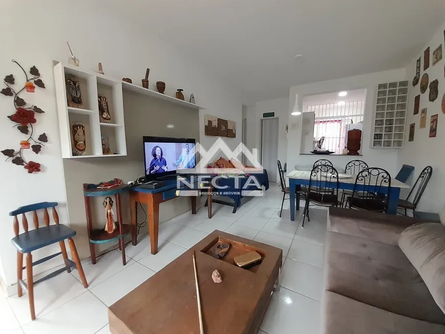 Foto 1 de Casa com 2 Quartos à venda, 61m² em Massaguaçu, Caraguatatuba