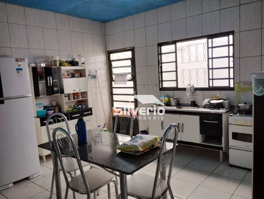 Foto 1 de Casa com 2 Quartos à venda, 64m² em Jardim Helena, São José dos Campos