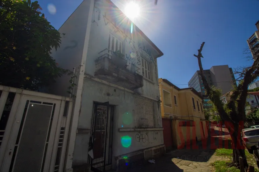 Foto 1 de Lote/Terreno à venda, 145m² em Independência, Porto Alegre