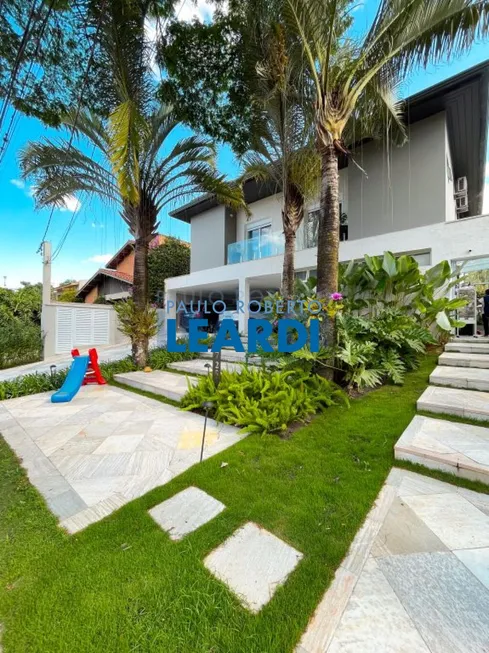 Foto 1 de Casa de Condomínio com 4 Quartos à venda, 540m² em Alphaville, Barueri
