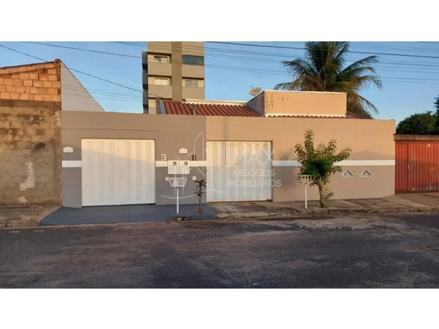 Foto 1 de Casa com 2 Quartos à venda, 61m² em Aclimacao, Uberlândia