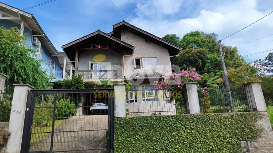 Foto 1 de Casa com 5 Quartos à venda, 219m² em Avenida Central, Gramado