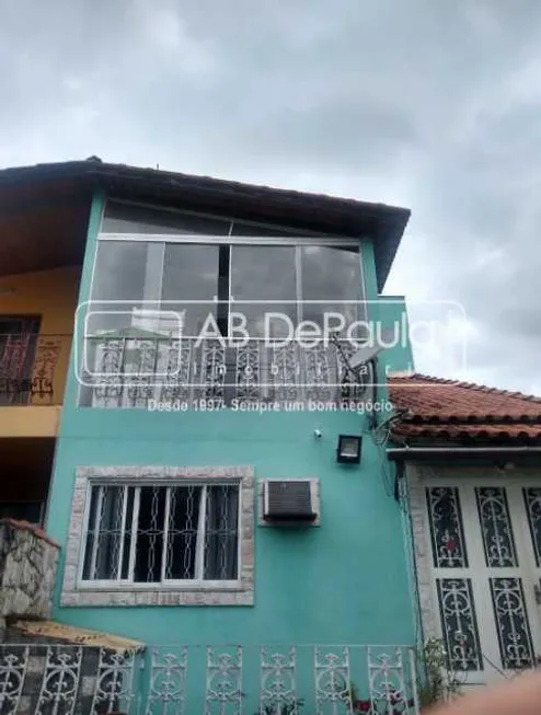 Foto 1 de Casa com 3 Quartos à venda, 97m² em Jardim Sulacap, Rio de Janeiro