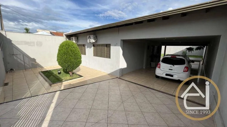 Foto 1 de Casa com 2 Quartos à venda, 116m² em Residencial Professora Marieta, Londrina