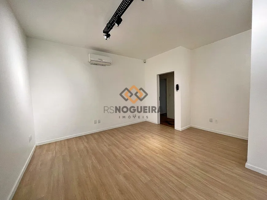 Foto 1 de Imóvel Comercial com 4 Quartos para alugar, 200m² em Coqueiros, Florianópolis