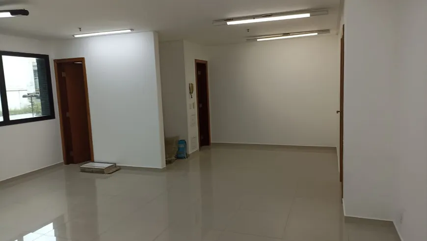 Foto 1 de Sala Comercial para alugar, 45m² em Mirandópolis, São Paulo