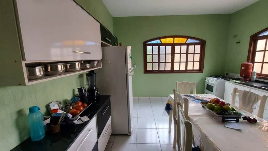 Foto 1 de Sobrado com 3 Quartos à venda, 220m² em Jardim Santa Mena, Guarulhos