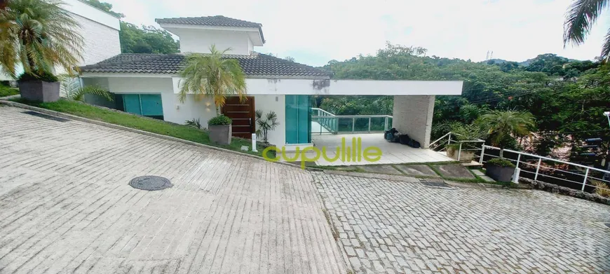 Foto 1 de Casa de Condomínio com 3 Quartos à venda, 172m² em Matapaca, Niterói