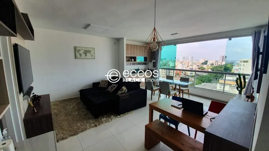 Foto 1 de Apartamento com 3 Quartos para alugar, 90m² em Jardim Finotti, Uberlândia