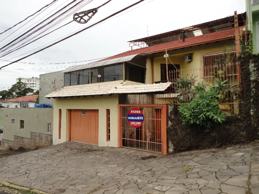 Foto 1 de Casa com 3 Quartos para alugar, 200m² em Vila Ipiranga, Porto Alegre