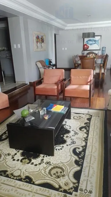 Foto 1 de Apartamento com 3 Quartos à venda, 200m² em Graça, Salvador