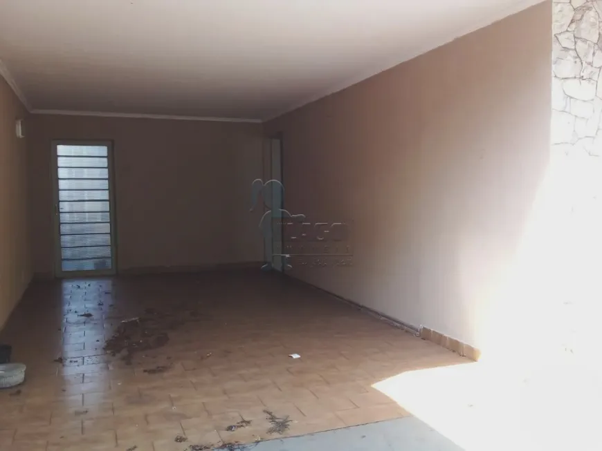 Foto 1 de Casa com 3 Quartos à venda, 184m² em Jardim Macedo, Ribeirão Preto