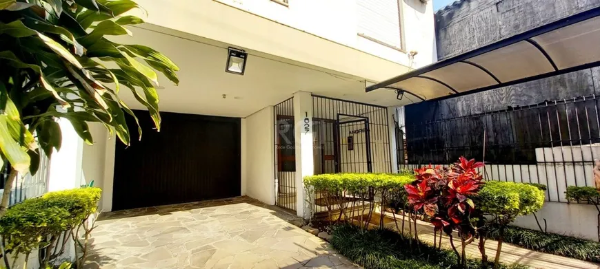 Foto 1 de Apartamento com 1 Quarto à venda, 38m² em Rio Branco, Porto Alegre