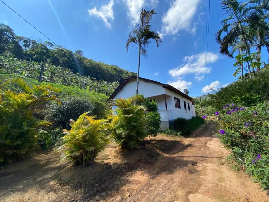 Foto 1 de Fazenda/Sítio com 3 Quartos à venda, 80m² em , Marechal Floriano