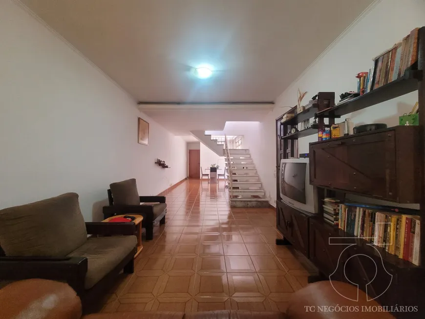 Foto 1 de Casa com 3 Quartos à venda, 170m² em Jardim Peri-Peri, São Paulo