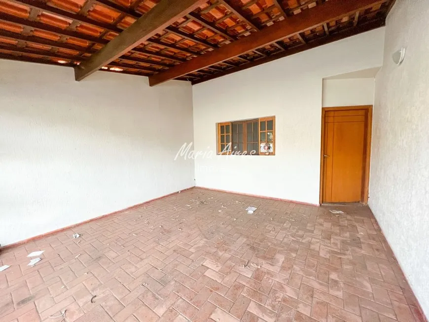 Foto 1 de Casa com 2 Quartos à venda, 150m² em Parque Santa Felícia Jardim, São Carlos