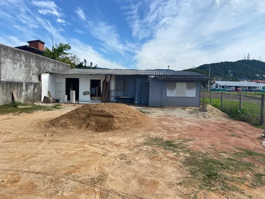 Foto 1 de Lote/Terreno à venda, 361m² em Ferraz, Garopaba