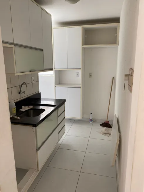 Foto 1 de Apartamento com 2 Quartos à venda, 52m² em Itinga, Lauro de Freitas