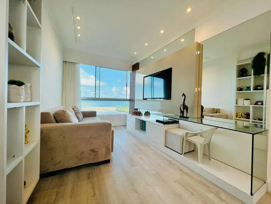 Foto 1 de Apartamento com 3 Quartos à venda, 70m² em Barra de Jangada, Jaboatão dos Guararapes