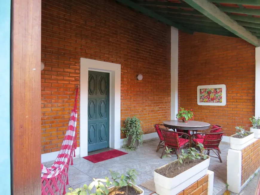Foto 1 de Casa com 3 Quartos à venda, 165m² em Praia da Costa, Vila Velha