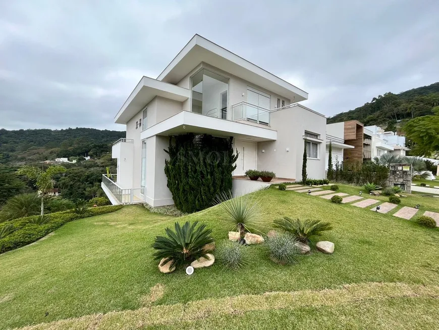 Foto 1 de Casa de Condomínio com 4 Quartos à venda, 530m² em Córrego Grande, Florianópolis