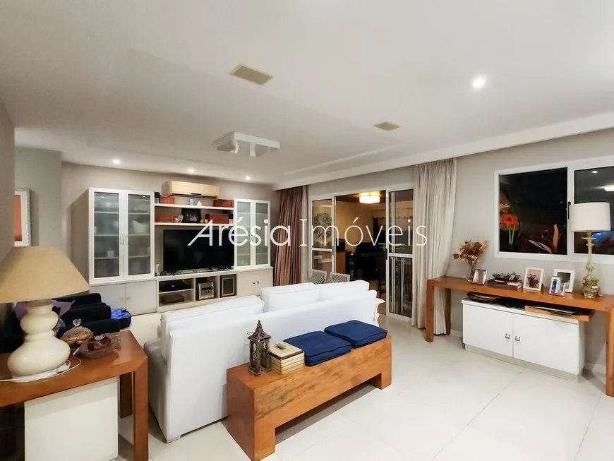 Foto 1 de Apartamento com 4 Quartos à venda, 180m² em Jardim Oceanico, Rio de Janeiro