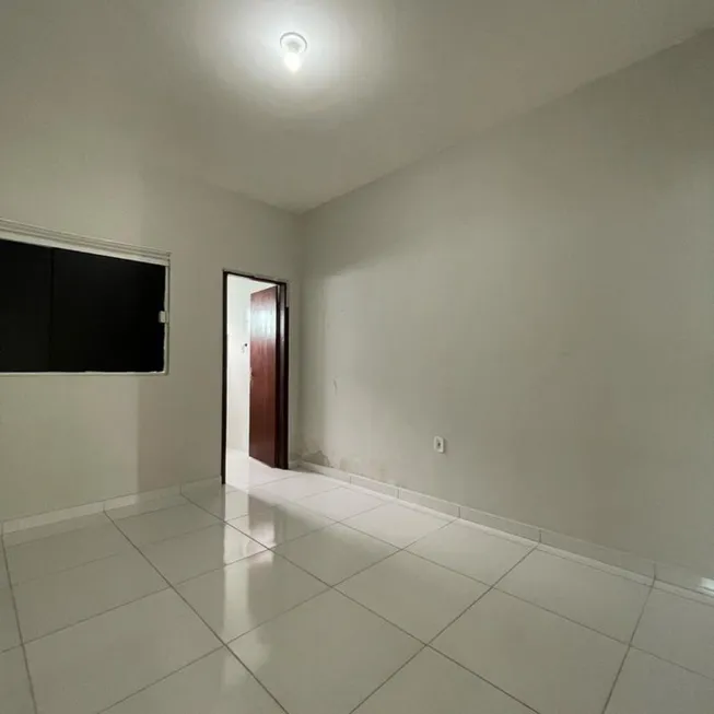 Foto 1 de Casa com 2 Quartos à venda, 130m² em Centro, Feira de Santana