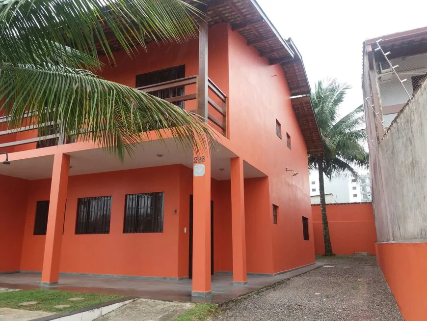 Foto 1 de Casa com 4 Quartos à venda, 178m² em Martim de Sa, Caraguatatuba