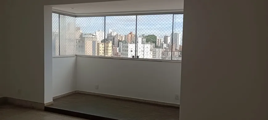 Foto 1 de Apartamento com 3 Quartos para alugar, 90m² em Gutierrez, Belo Horizonte