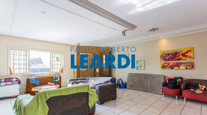 Foto 1 de Sobrado com 4 Quartos para venda ou aluguel, 352m² em Jardim Ocara, Santo André