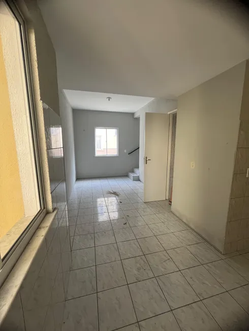 Foto 1 de Casa de Condomínio com 2 Quartos à venda, 74m² em Siqueira, Fortaleza