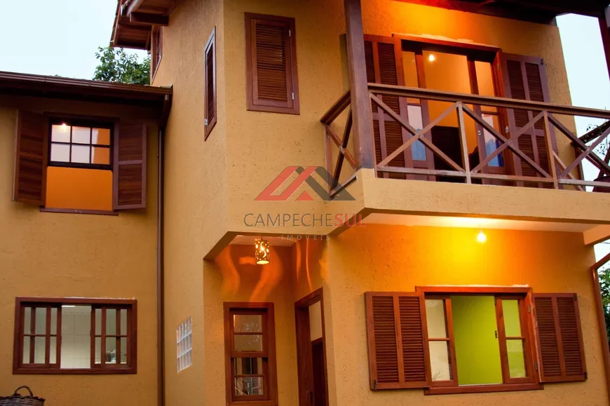 Foto 1 de Casa com 6 Quartos à venda, 200m² em Campeche, Florianópolis